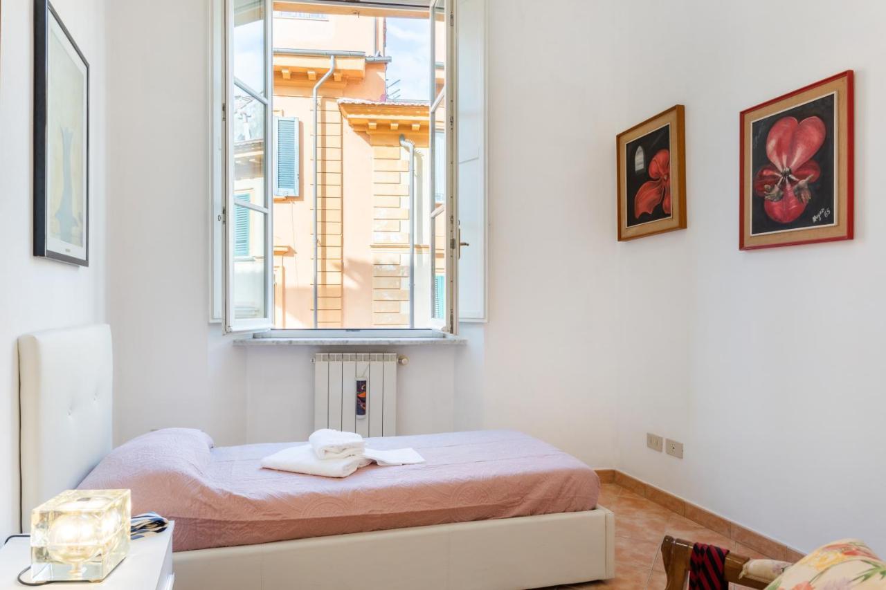 Borgo Stretto Bright Apartments Pisa Luaran gambar